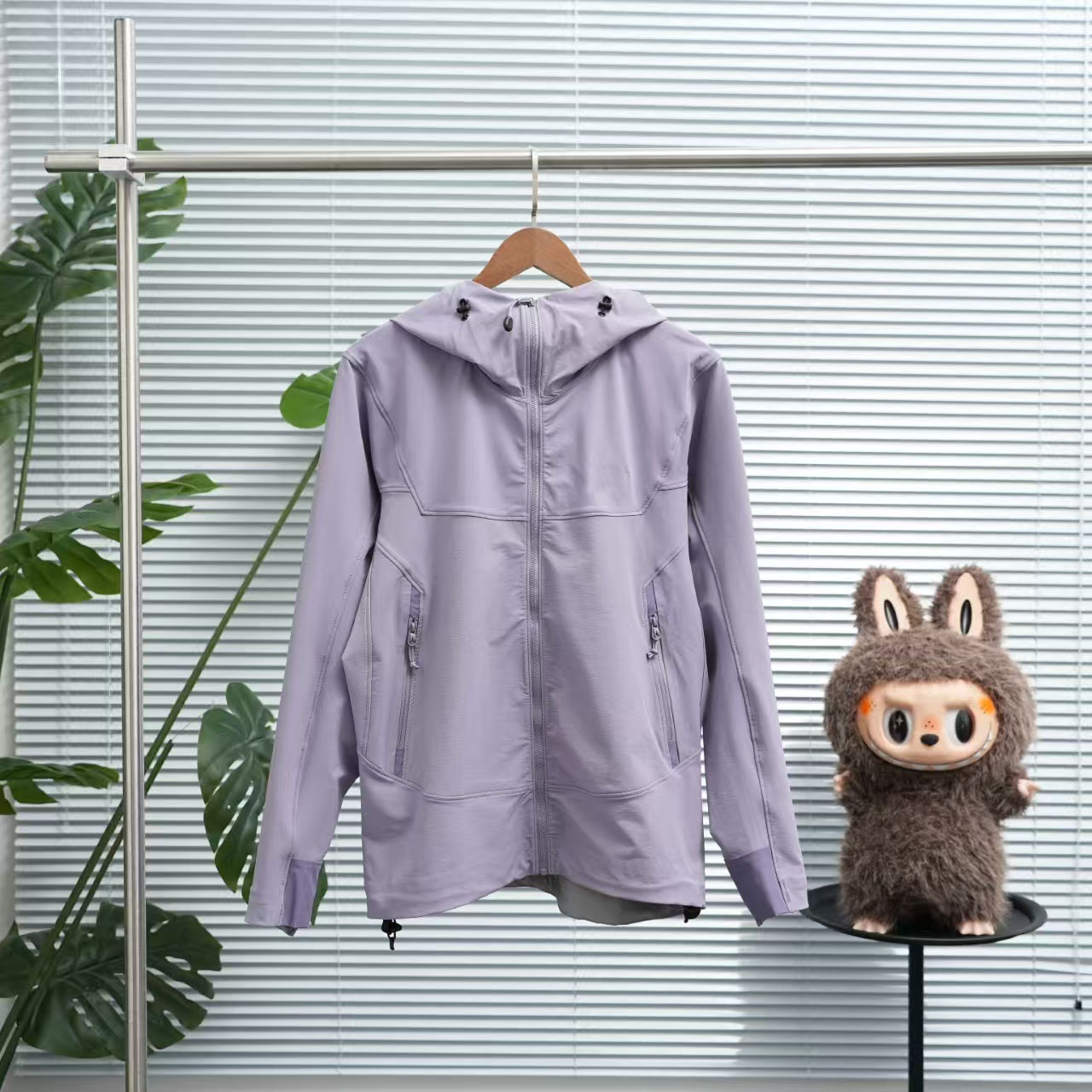 Sports coat lightweight hooded jacket for outdoor climbing and rock climbing softshell jacket bird'grandama on foot