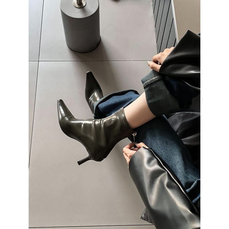 2025 Designer's New Pointed Stiletto High Heels Fashion Short Boots