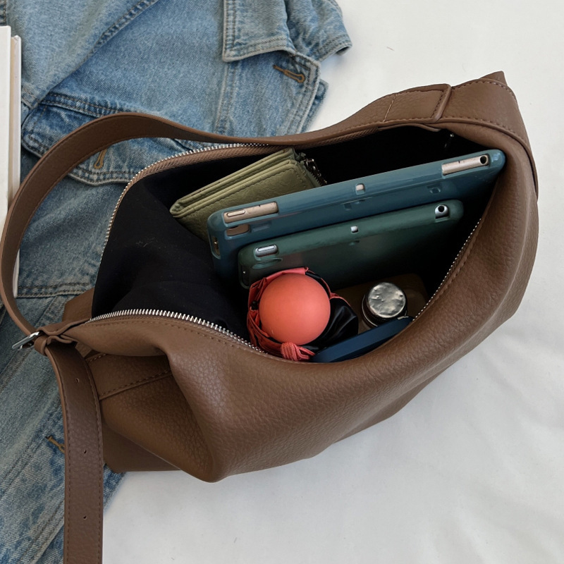 Large Capacity Bag For Women 2022 New Luxury Bag Designer Free Shipping Fashion High-quality Texture Shoulder Crossbody Bag Versatile Commuter Work To