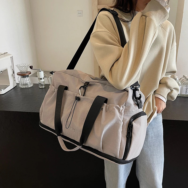 Largecapacity shortdistance travel bag lightweight fashionable and versatile sports bag dry and wet separation travel bag 250903