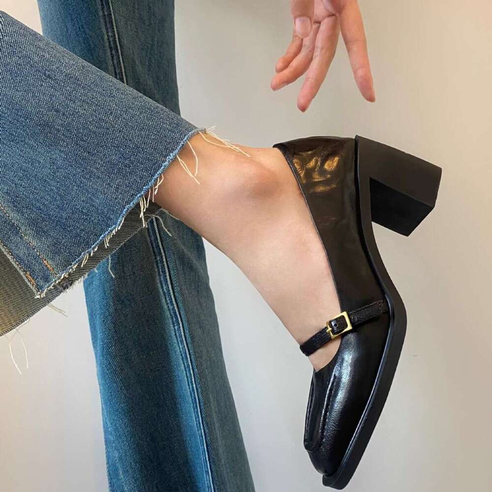 Silent Designer Shoe Small Leather for Women, Brown High Heels, 2025 New Commuter Style Chunky Heel Single Shoes