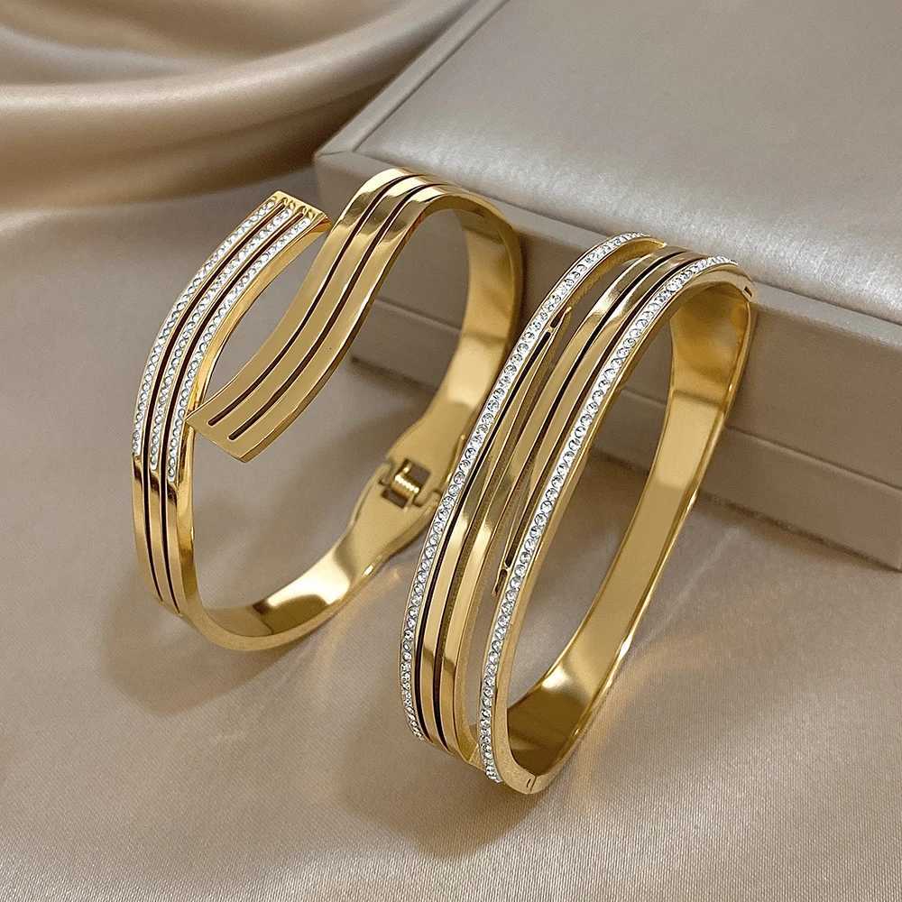 Irregular Geometric Stainless Steel Cuff Bracelet for Women Fashion Rhinestone Gold Color Bangle Bracelets Waterproof Jewelry Y250904