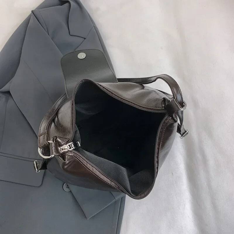 Tilorraine elegant retro large capacity for women 2025 new autumn and winter commuting backpack single shoulder tote bag