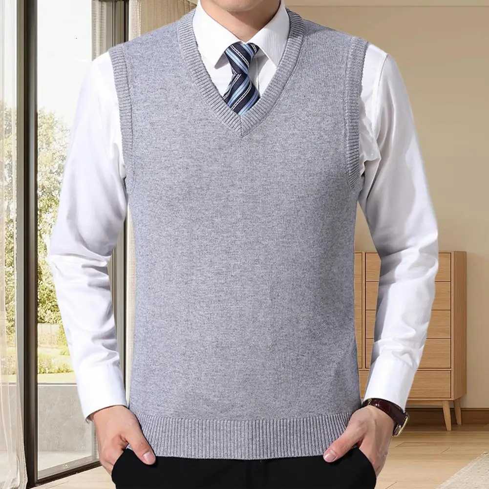 New Autumn Fashion Solid Pullover Sweater V Neck Knit Vest Men Trendy Sleeveless Casual Top Men Clothing Business Style SweaterXJ250904