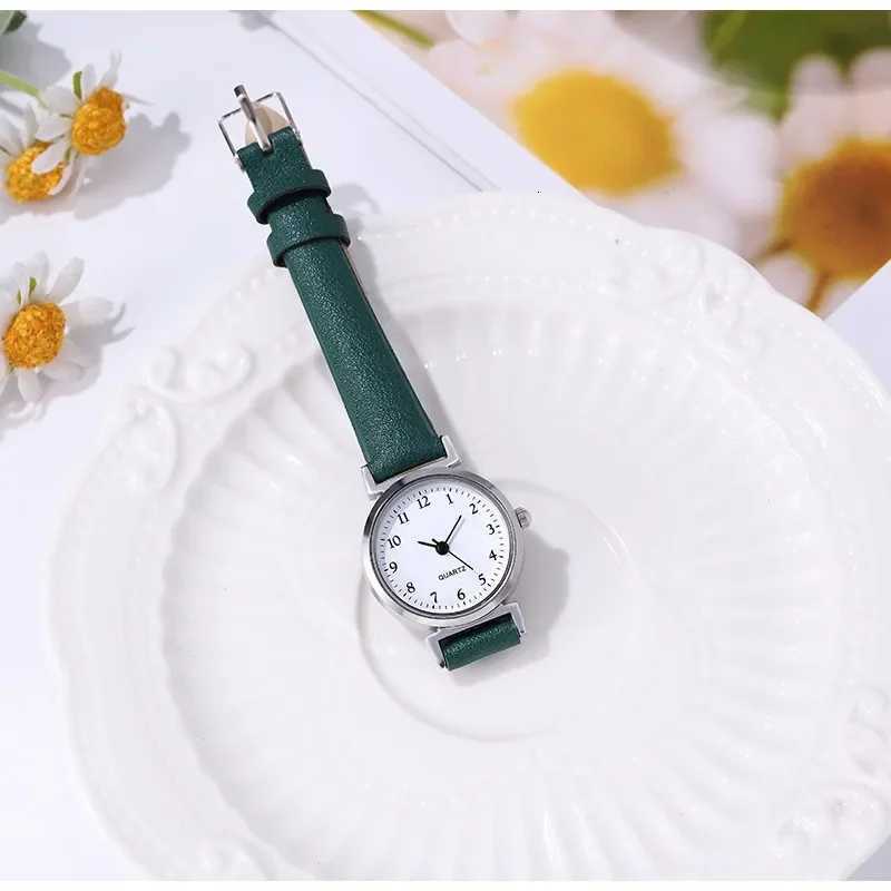 Simple Retro Wens Watch Small Dial Thin Strap Leather Band Quartz Watches for Ladies Wristwatch Clock X250904