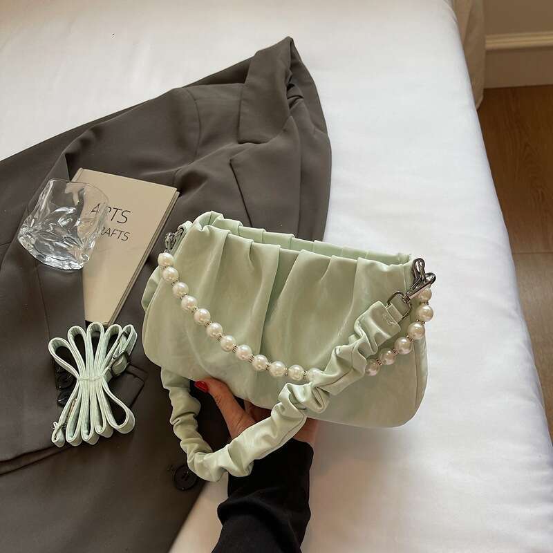 2025 New Summer Korean Style Handbag for Women Simple Chain Shoulder Casual Crossbody Bag with Letter Decoration