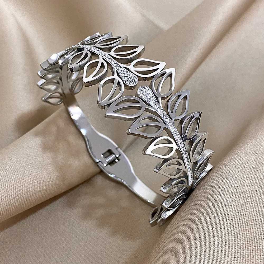 Exaggerated Rhinestone Leaves Stainless Steel Bangle Bracelet for Women Elegant Gold Silver Color Cuff Bracelets Jewelry Gifts Y250904