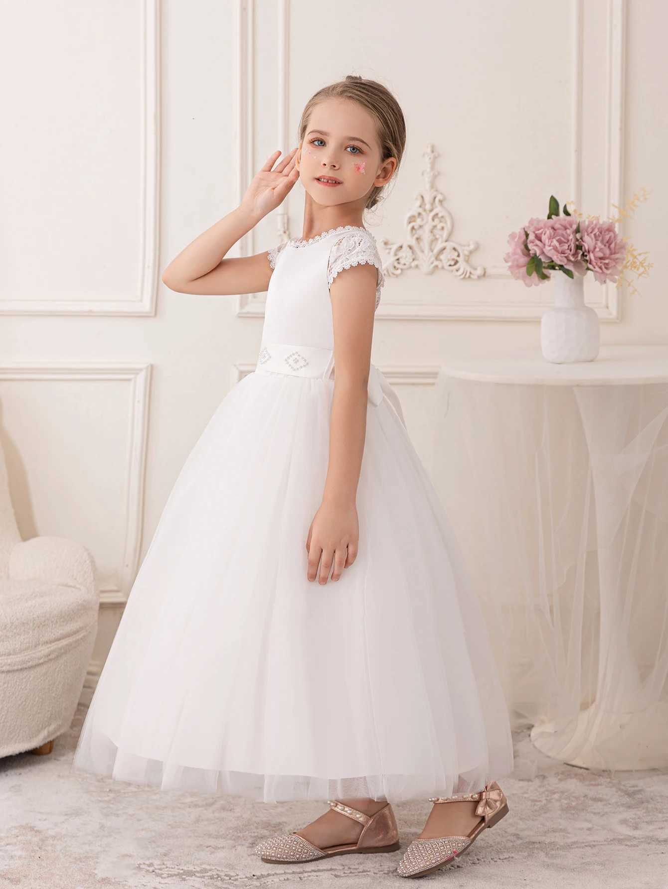 Girls Wedding Flower Childs White Puffy Gauze Long Skirt with a Hollow Lace Back Dress Z250904