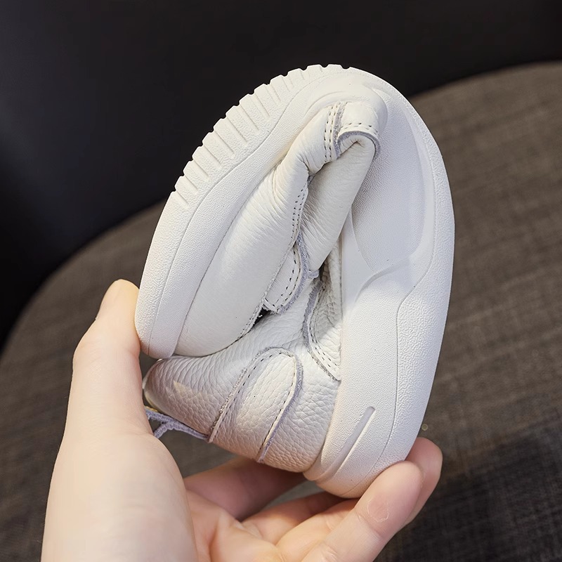 Genuine leather women's sports shoes 2025 designer's new women's single shoe soft sole fashionable breathable casual shoes