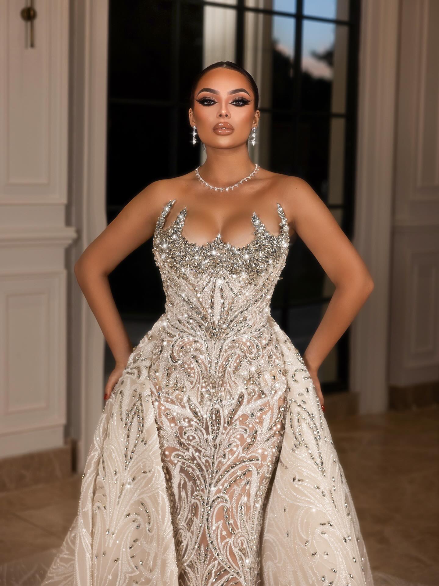 Gorgeous Mermaid Wedding Dress Sequins Crystal Bridal Gowns Strapless Sleeveless Detachable Train Dresses Custom Made vestidos de novia