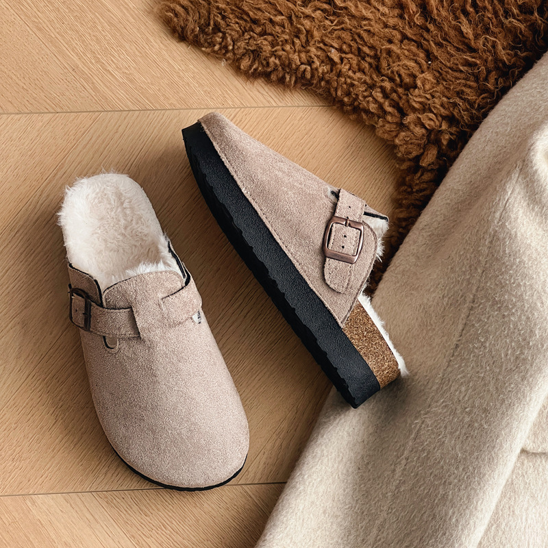 New hot free shipping designer slippers for womens flat sandals beige khaki New winter fashionable and versatile one foot slippers with plush cotton s