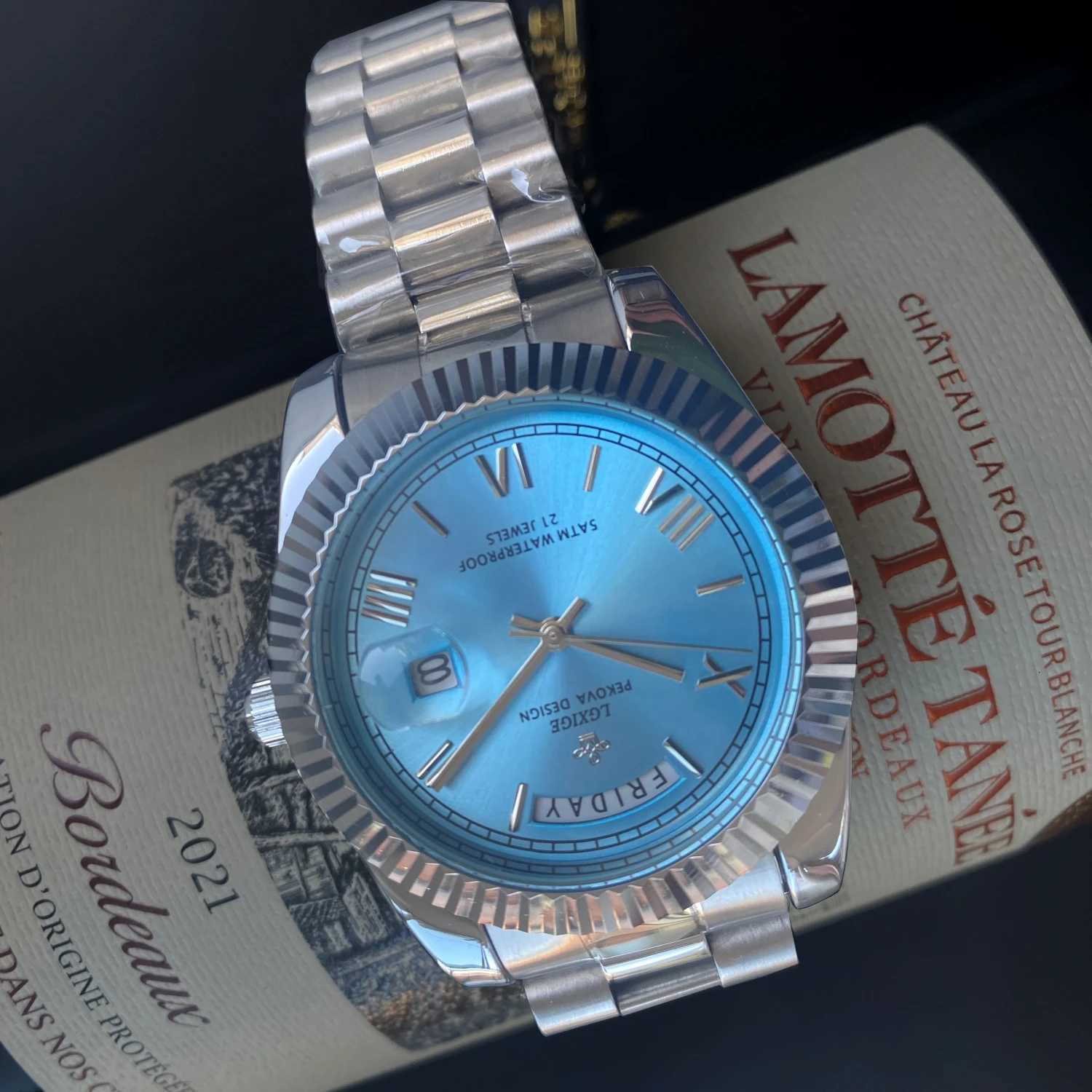 2025 New Fashion Mens Watches Day Date Waterproof Top brand Luxury Quartz Wristwatches For Men Cndar Vintage Wrist Watch X250904