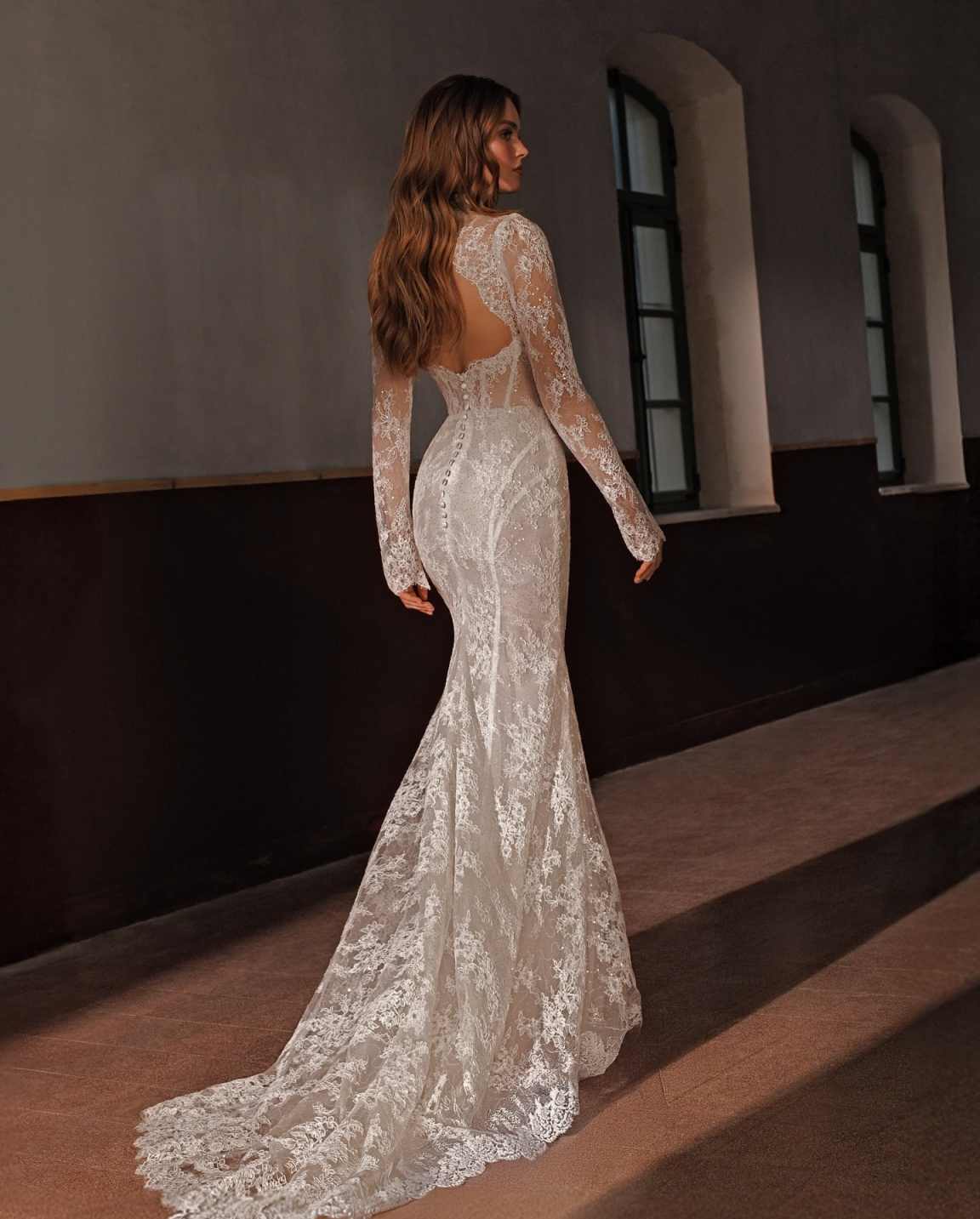 Detachable Train Shiny Lace Long Wedding Dress Modest High Collar Bridal Gown Customized Satin Backless Dresses For Bride