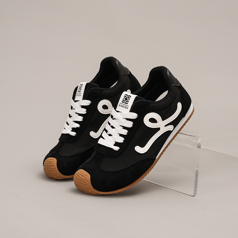 2025 New Breathable Sneakers Designer Thin Bottom Wear resistant Casual Fashion Sneakers