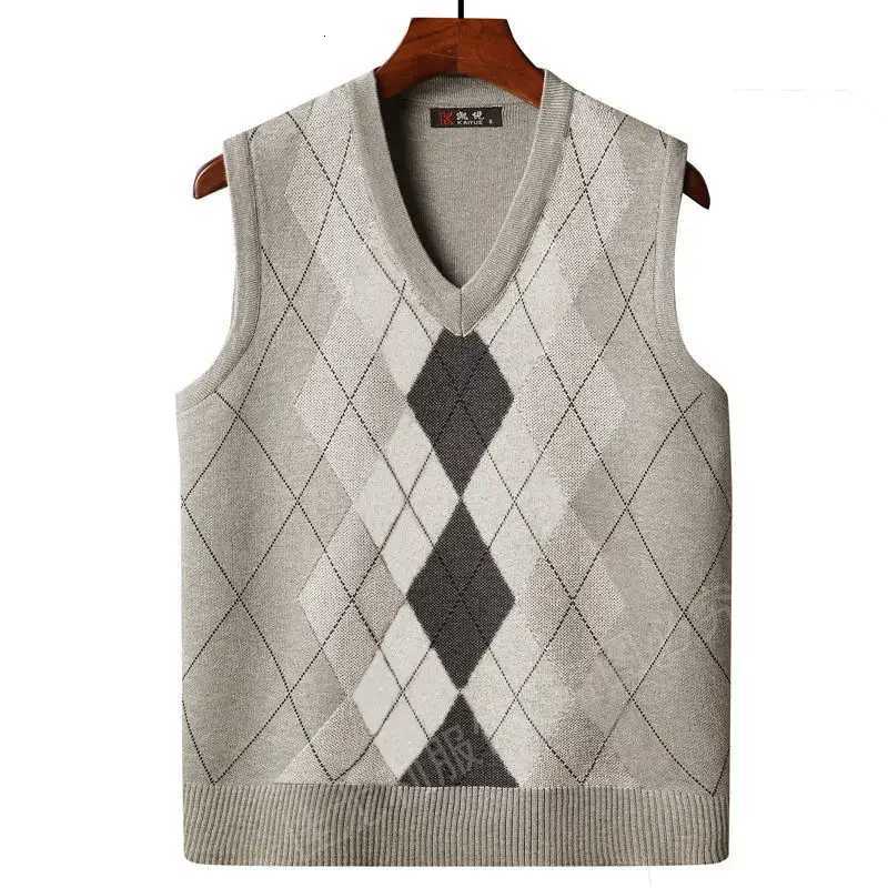 Autumn and Winter Vest Mens Vneck Sleeveless Knitted Sweater Vest Middleaged and Elderly Warm Vest Mens TopXJ250904