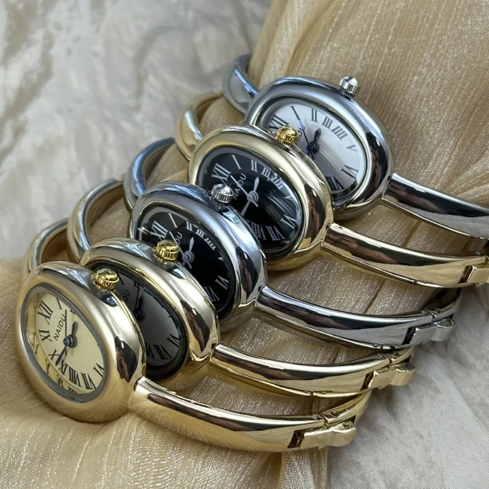 Famous Bracelet Watch Stainless Steel Strap Gold Watch Fashion Small Dial Ladies Girl Gift Wristwatches Relojes Para Mujer250904