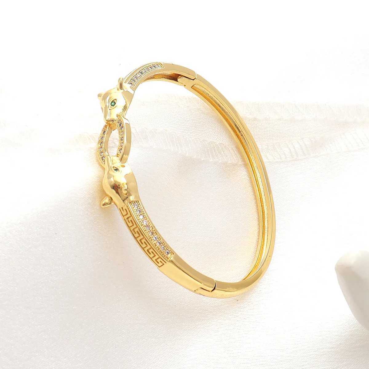 18k Gold Plated Copper with Slightly Inlaid Zircon Doubleed Leopard Clasp Bracelet Hiphop Personality Style Y250904