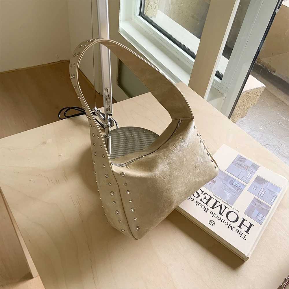 Small Bag Womens Summer Versatile 2025 New Fashion Single Shoulder Underarm Bag Niche Design Pillow Bag Z250903