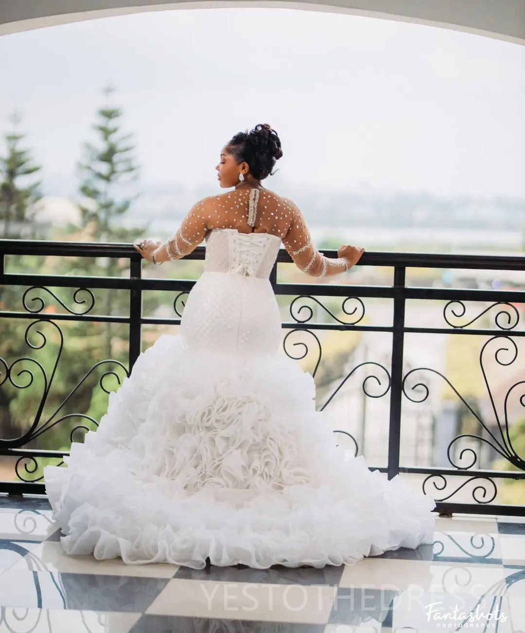 2025 Plus Size Wedding Dress Bridal Gowns For Bride Mermaid Wedding Gowns Sheer Neck Illusion Long Sleeves Pearls Beaded Lace Bridal Dress For African