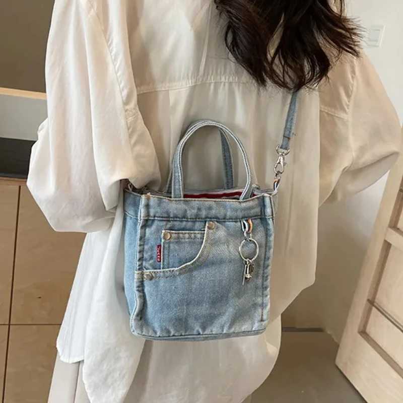 Ladies Crossbody Bags Creative Washed Denim Personalized Fashionable Verstaile Handbags Highquality Shoulder Bags Z250903