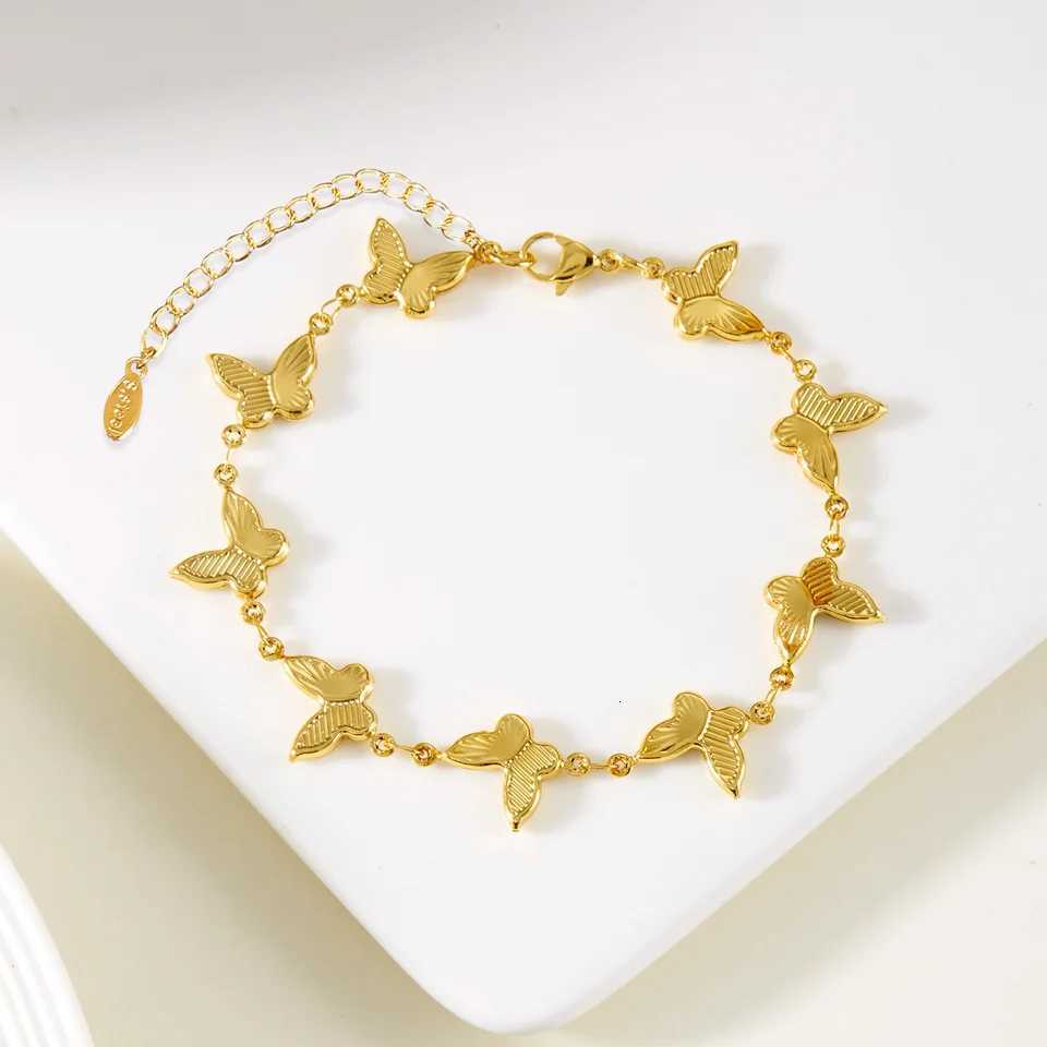 Korean Light Luxury Shiny Zircon Golden Bracelet for Women Elegant Bangle Party Banquet Charm Wedding Jewelry Gift Y250904