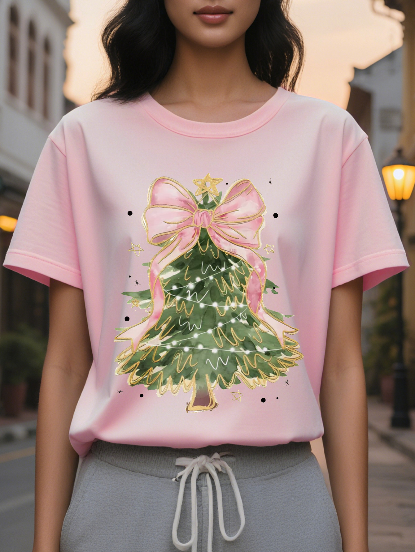 1 elegant women's Christmas tree T-shirt, round neck casual top, cotton mid-length seasonal graphic T-shirt
