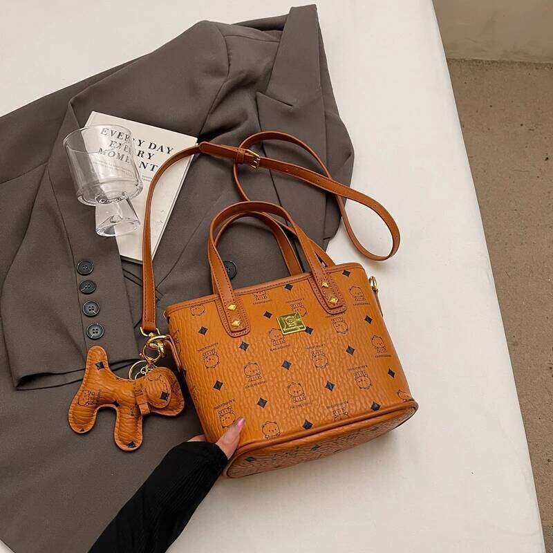 Elegant Paris Fashion Handbag Designer Classic For Women Tote Large Capacity Casual Messenger