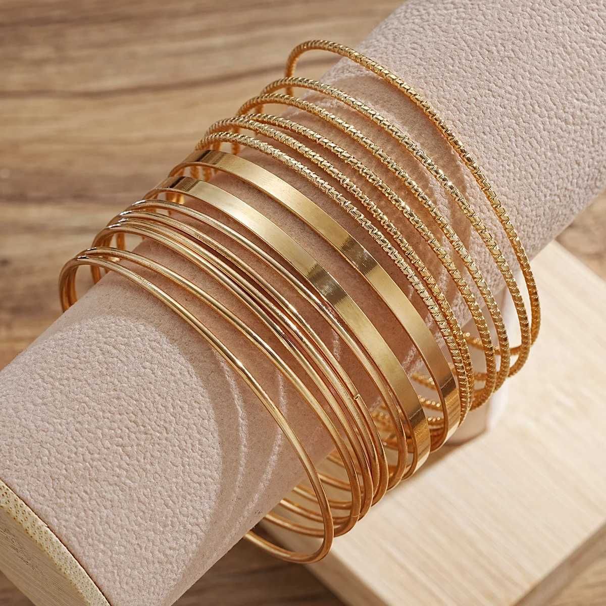 12pcs Punk Gold Color Chain Bracelets Set for Women Boho Thick Charm Curb Cuban Bracelet Bangles Fashion Jewelry Gift 2024 New W250904
