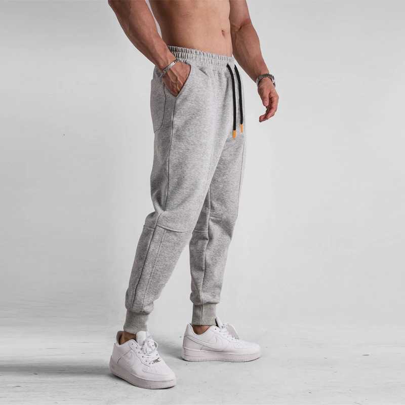 2024 New Men Jogging Long Pants Autumn and Winter Mens Casual Fleece Sweatpants Soft Sports Pants Jogging PantsXJ250904