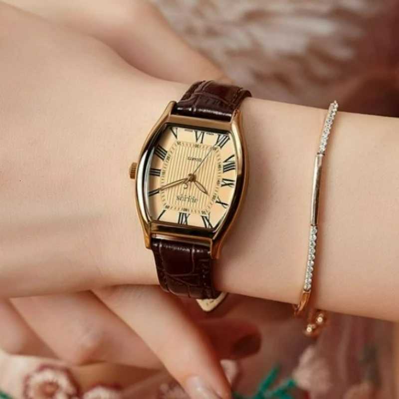 Simple Fashion Retro Brown Wen Quartz Watches High Quality Ladies Wristwatches Vintage Leather Watchband Watch for Lovers Gift X250904
