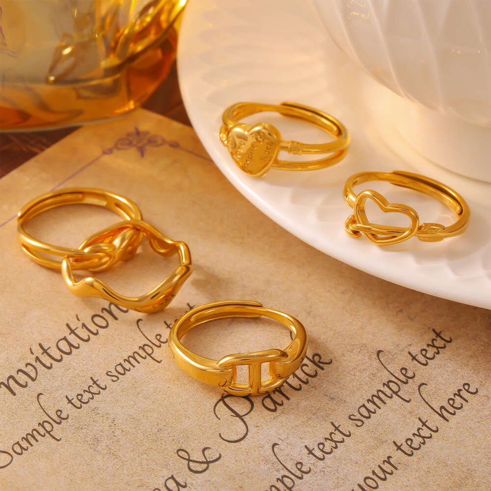 DHcollections Stylish Heart - Shaped Ring for Women: Ins - inspired, Titanium Steel Plated, Open - ended Design