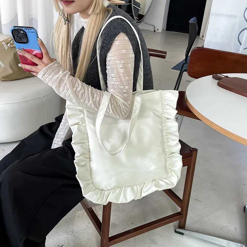 Vintage Women Tote Bags French Style Ruffles Elegant Sac A Main Femme Large Capacity Light Thin Shoulder Bolso Mujer Handbags Z250903