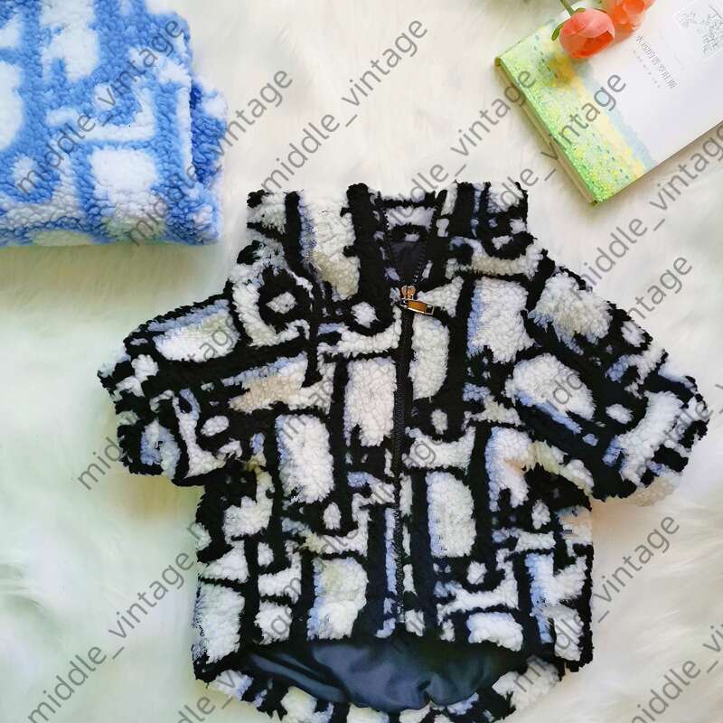 Autumn Winter New Trendy Dog Clothes Lamb Wool Warm Coat French Bulldog Corgi Teddy Pet Supplies Designer dog clothes luxury pet cotton clothes