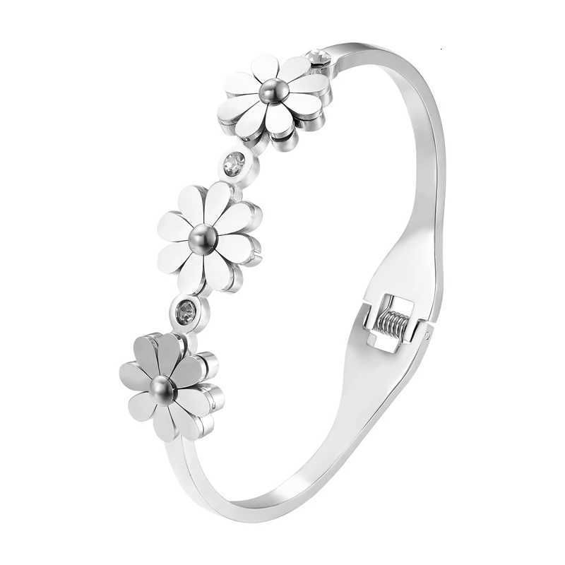 ute Crystal And z Chrysanthemum She Bracelets Bangle Stainless Steel Spring Open Gold Color Bangle For Wen Brand Jewelry Y250904
