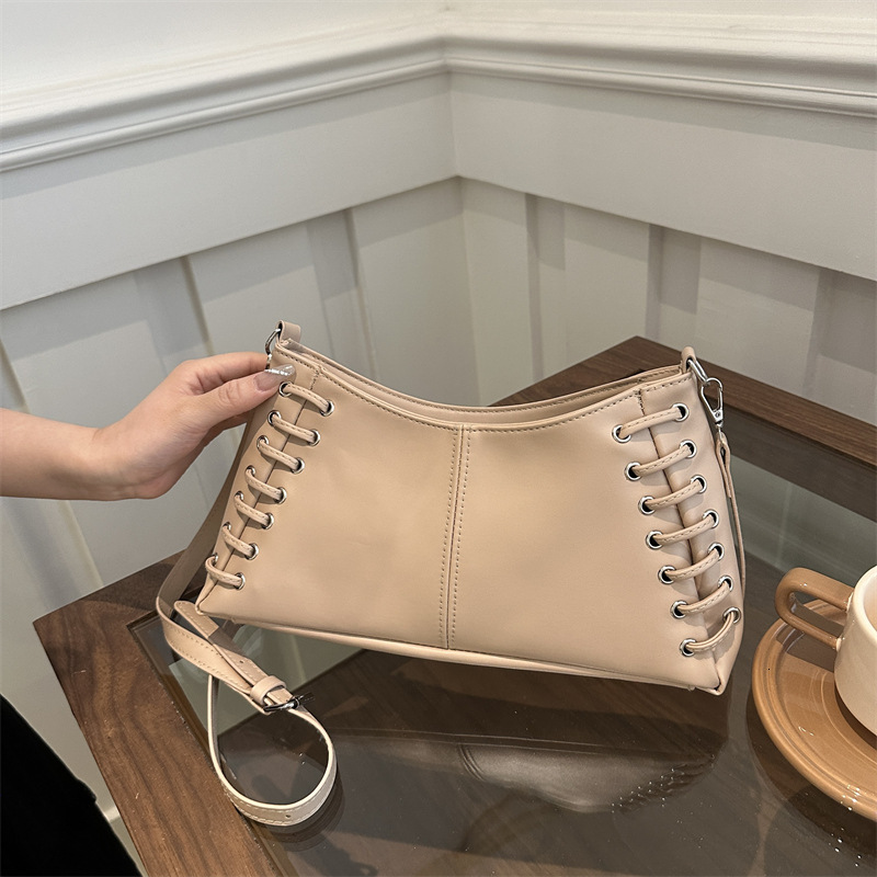 2025 autumn new product Korean version niche design versatile armpit bag simple and fashionable crossbody bag designer shoulder bag