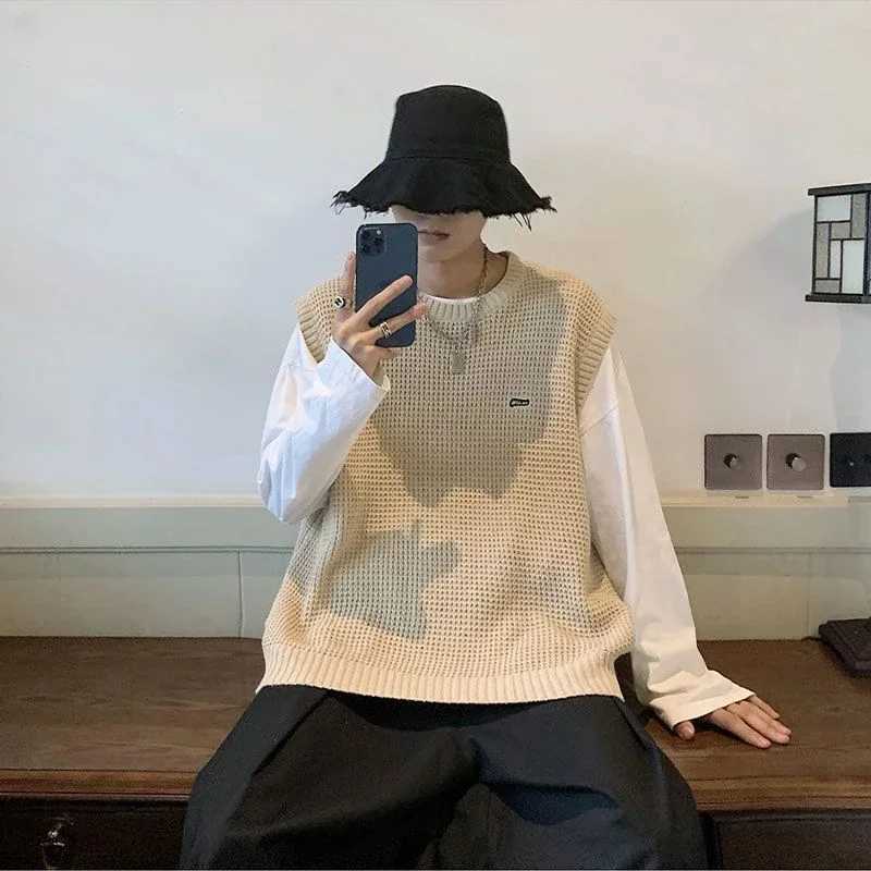 Knitted Sweaters for Men Hippie Black Vest Crewneck Man Clothes Waistcoat Round Collar Sleeveless Warm New in S Over Fit Knit XXJ250904