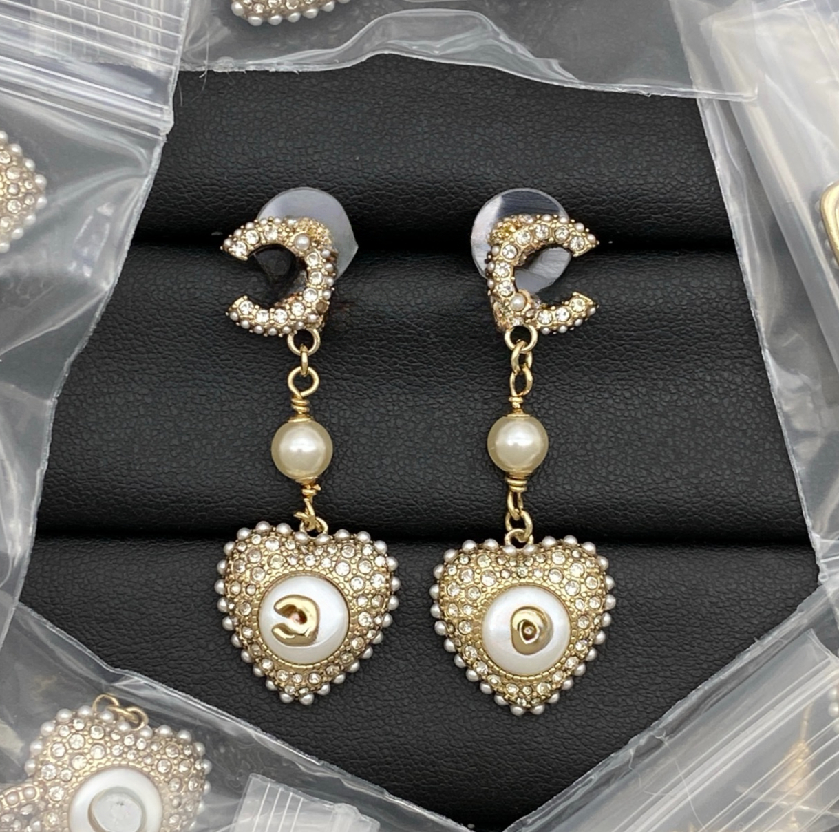 Designer Stud Earrings Crystal Pearl Luxury Charm Stud Geometric Letters Women Earrings Wedding Party Jewelry Gift