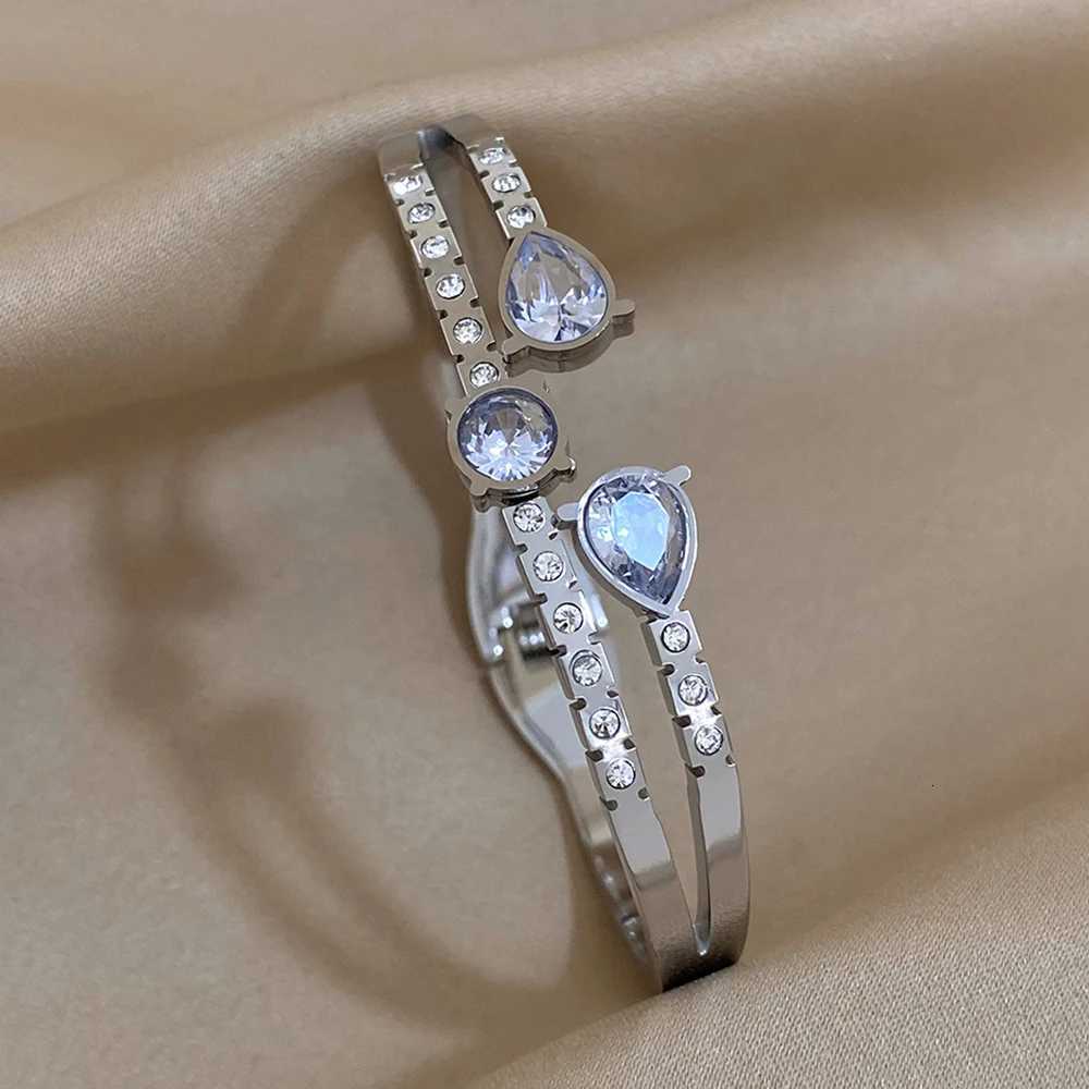 100 Stainless Steel Bracelets Luxury Shiny Gold Color Bangles Bracelets for Women Waterdrop Cubic Zirconia Bracelet Jewelry Y250904