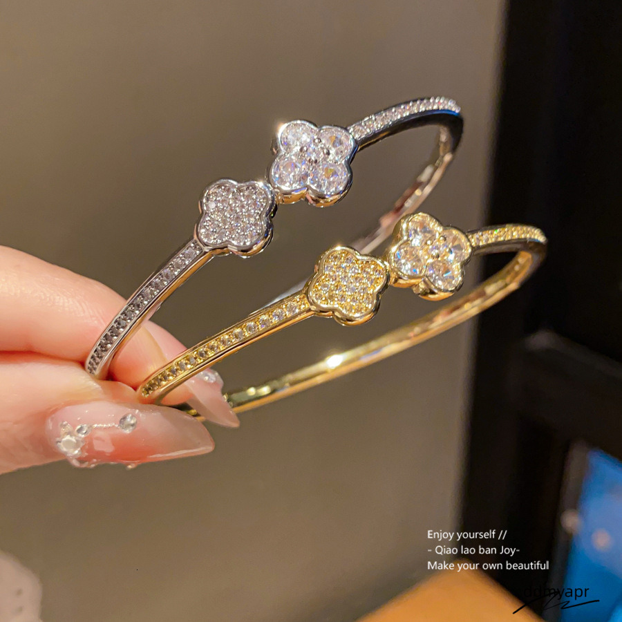 Gold Tone Ddmyday Crystal Flower Bangle Bracelet With Sparkling Accents Stylish Holiday Jewelry Gift For Her High Quality And Fashion Accessory Ddmyda