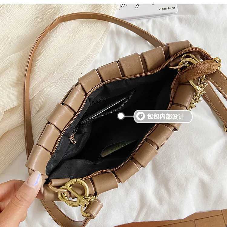 Weave Womens Clutches chain Design Shoulder bags Small PU Leather Crossbody Bags For Women handbag ladies Sling bag Z250903