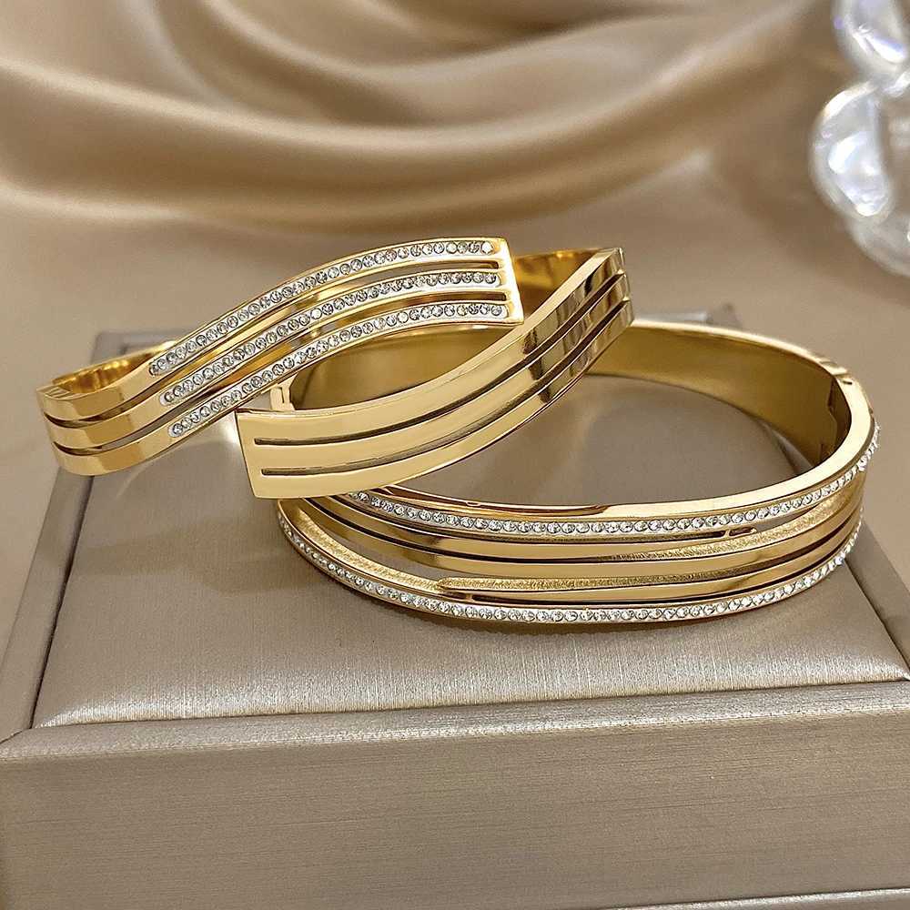 Irregular Geometric Stainless Steel Cuff Bracelet for Women Fashion Rhinestone Gold Color Bangle Bracelets Waterproof Jewelry Y250904