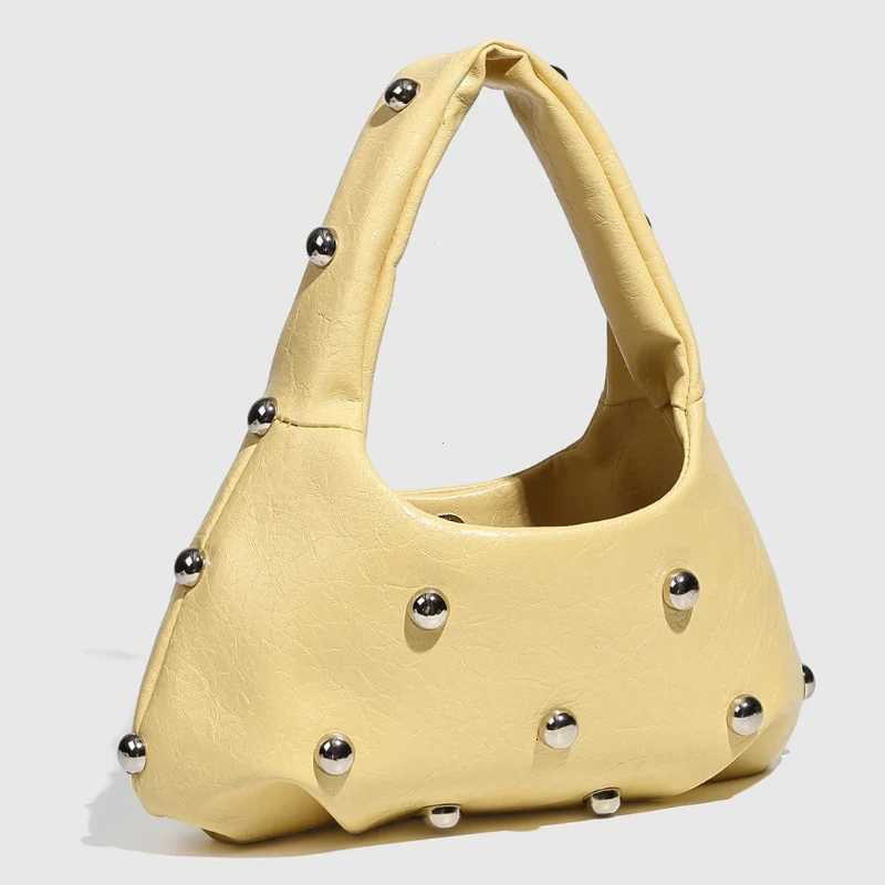 Niche Chic Lady Shoulder Bag 2025 New Designer Hobos Half Moon Underarm Bags FAshion Highend Women Handbags Z250903