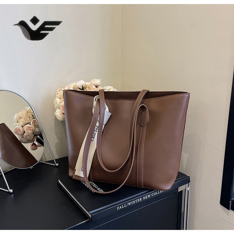 Feiyan Free Shipping New Designer Bag Luxury Shopping Bag Women's Tote Bag Large Capacity Summer Versatile Vintage High-quality Texture Single Sh