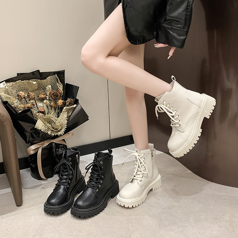 Hot free shipping designer boots for womens Martin Boots black white Winter versatile high top British style thick soled Martin boots