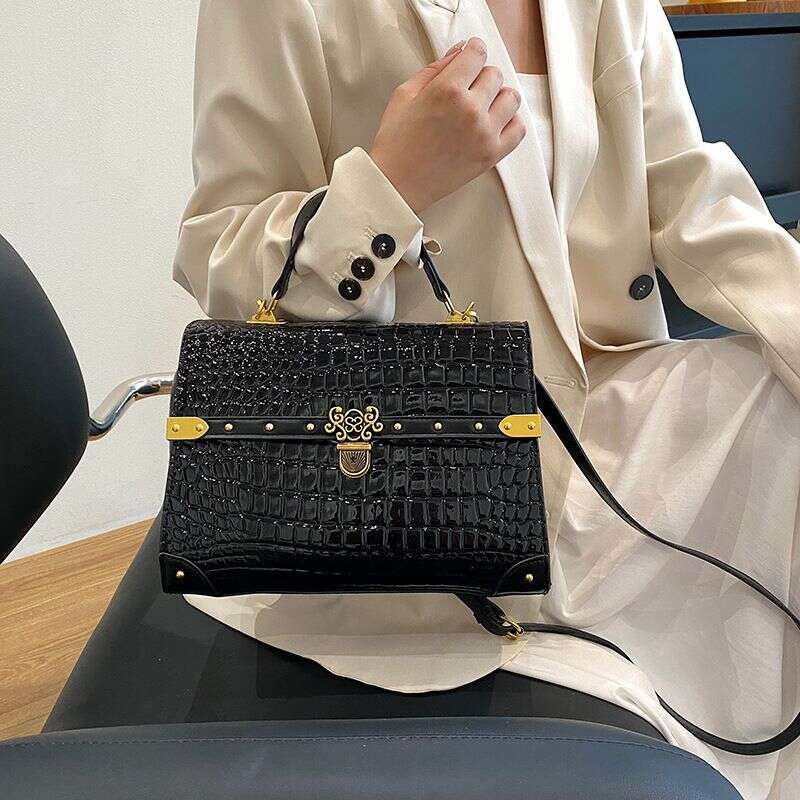 Women's 2024 New Trend Versatile Casual Style Crocodile Pattern Handbag European And American Fashion Classic Shoulder Cross Body Bag