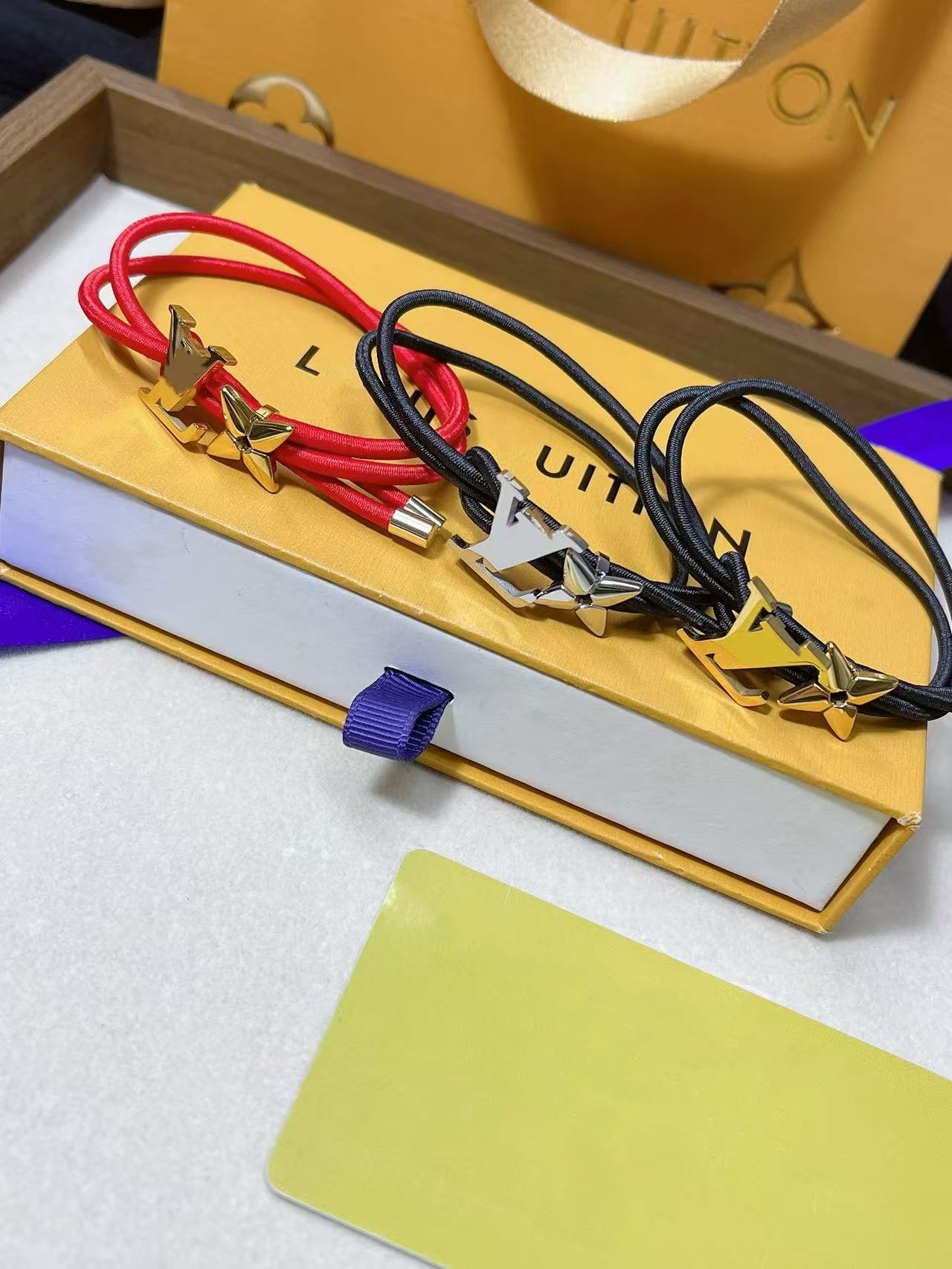 18K Gold Plated Luxury brand clover bracelet designer bracelet women Diamond jewlery designer for women Boutique louise bracelet Charm Bracelet