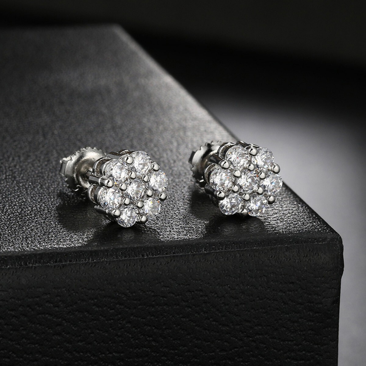 Cross-border New Designer Luxury Free Shipping Flower Threaded Copper Inlaid Zircon Earrings For Women Full Diamond Hip-hop Earrings Summer High-end F