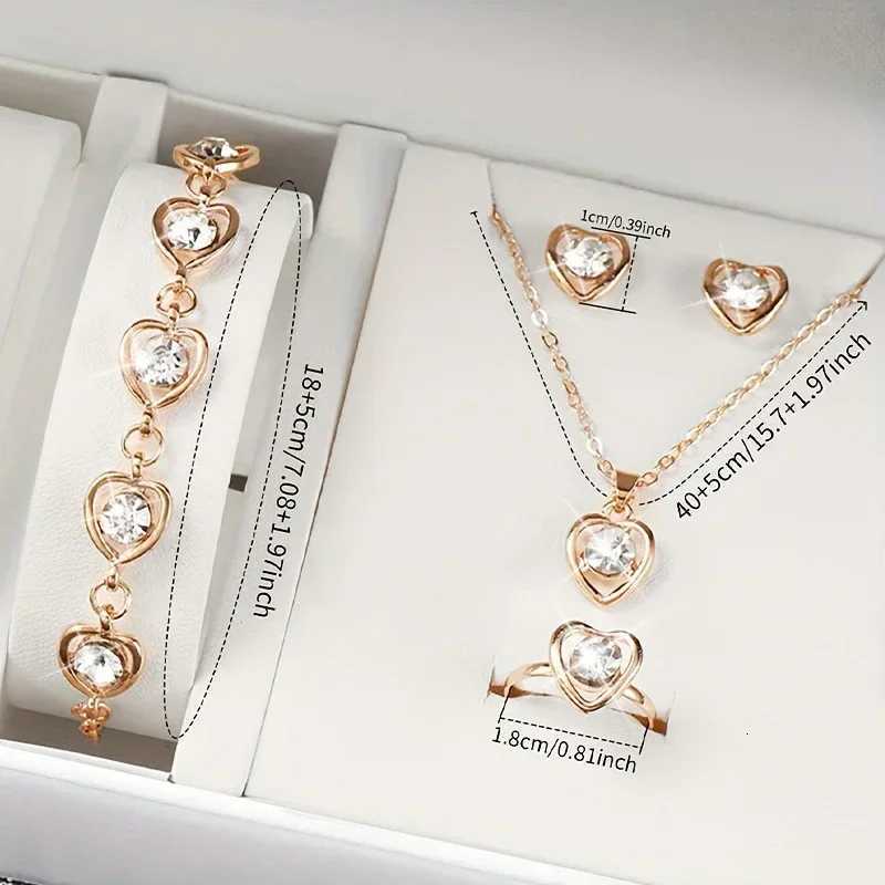 5PCS Set Fashion Elegance Rhinestone Double Heart GoldColor Heart Shed Jewelry Set Ring Earrings Necklace For Women JewelryXJ250904