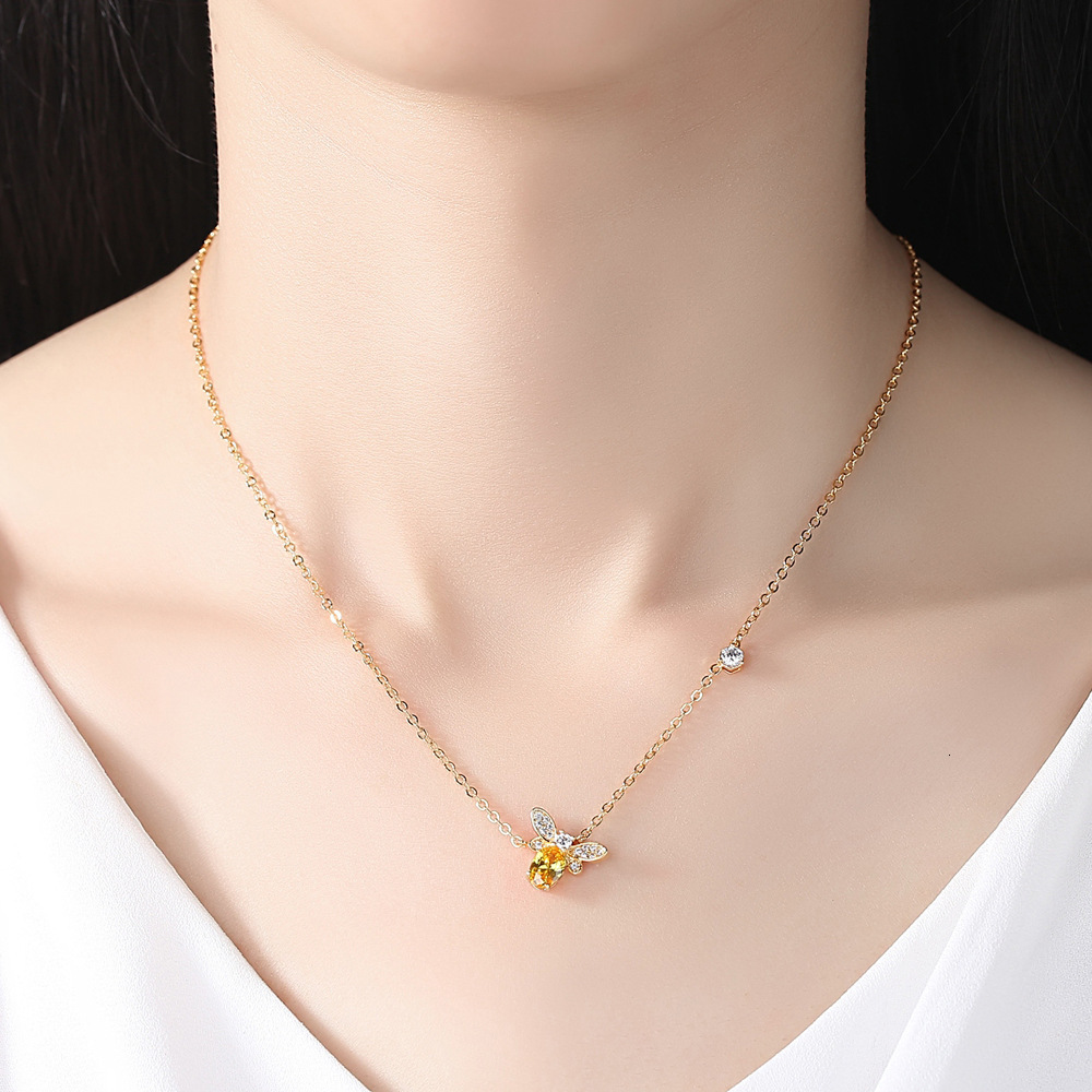 New Jewelry Micro Inlaid Korean Fashion Yellow Crystal Little Bee Pendant Necklace Simple Collarbone Chain