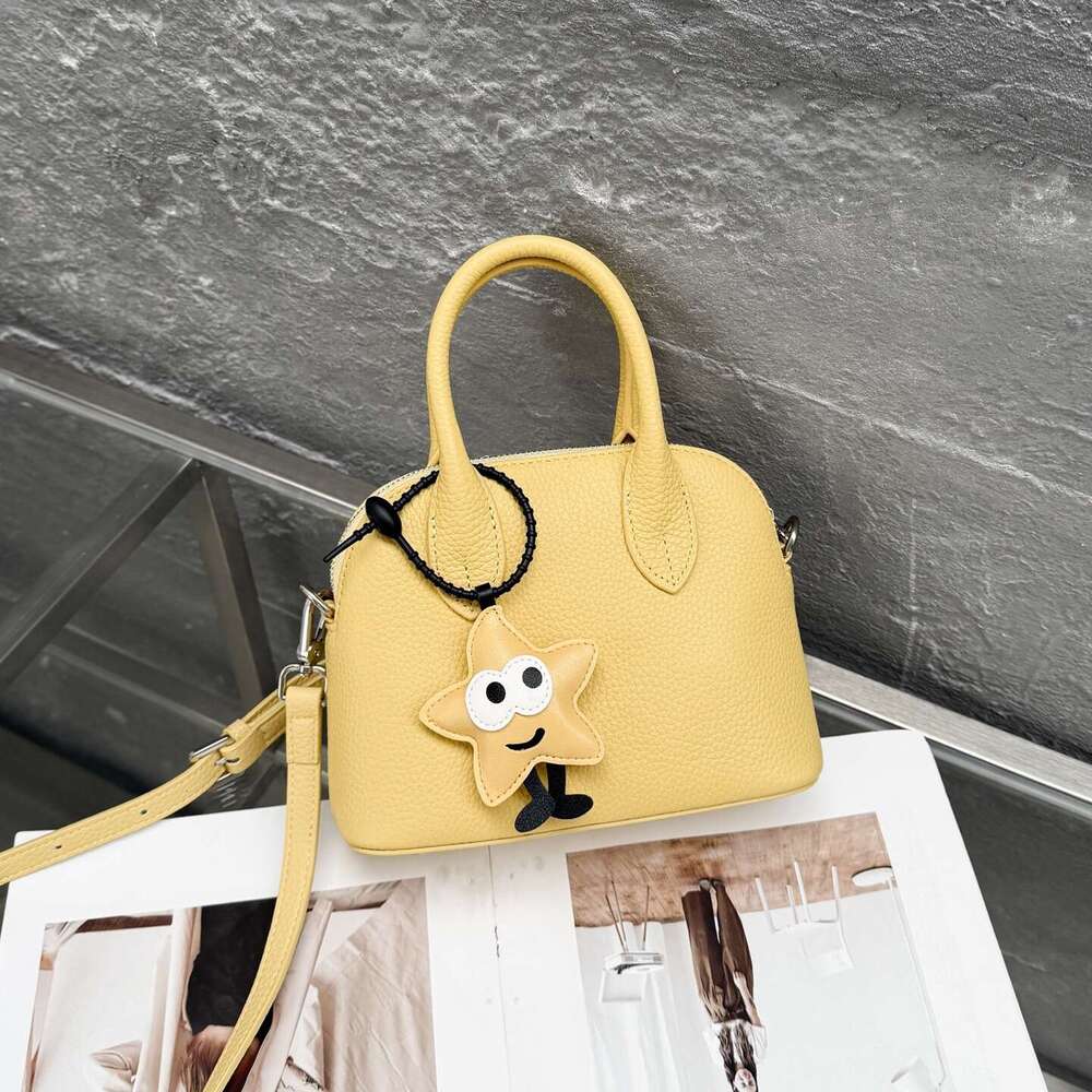 Summer New Korean Version Ins Style Niche Versatile High-End Feel Single Shoulder Crossbody Handheld Simple Shell Bag for Women designer bag B5